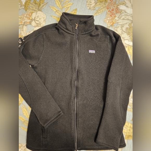 **SOLD** Patagonia sz Medium black zip up sweater - Picture 8 of 8